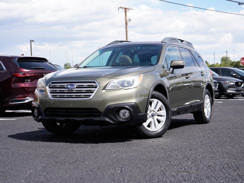 Used 2015 Subaru Outback 2.5i Premium AWD/4WD image 1
