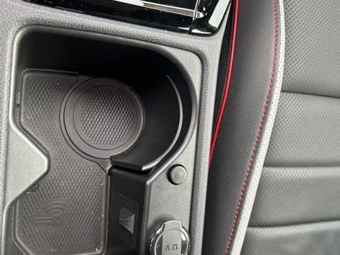 Certified 2024 Volkswagen GTI SE w/ SE Leather Seats Package image 20