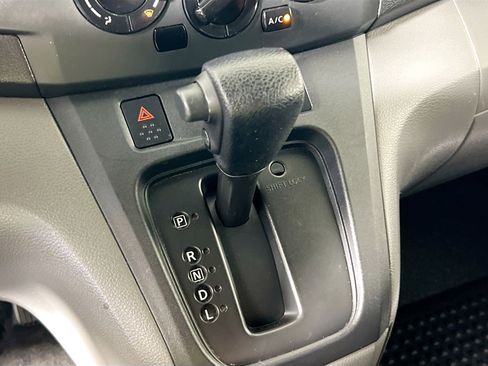 Used 2021 Nissan NV200 S FWD image 23