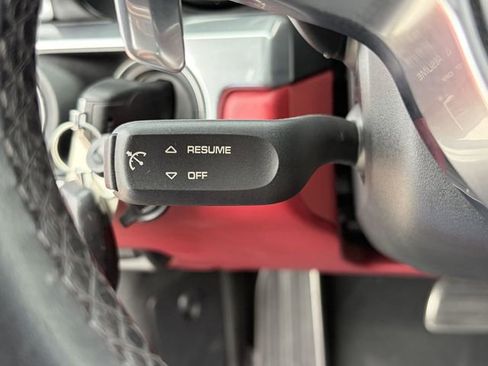 Used 2017 Porsche 911 Carrera RWD image 8