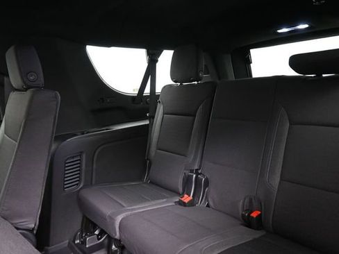 New 2026 Chevrolet Suburban LS w/ LPO, Dark Essentials Package AWD/4WD image 9