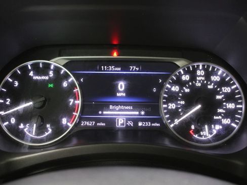Used 2024 Nissan Sentra SR FWD image 17