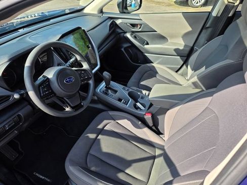 Used 2025 Subaru Crosstrek 2.5i Premium AWD/4WD image 18