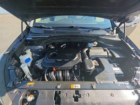 Used 2017 Hyundai Santa Fe Sport AWD/4WD image 12