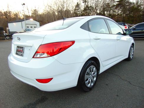 Used 2017 Hyundai Accent SE image 61