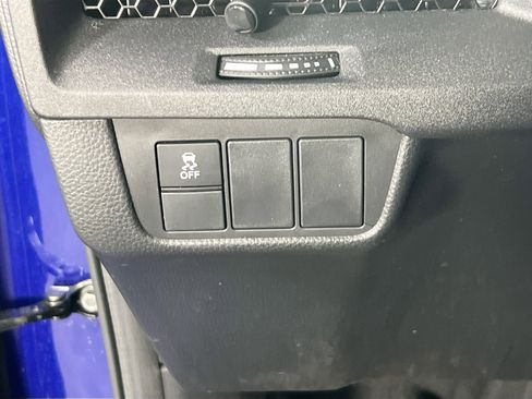 Used 2023 Honda CR-V LX image 10