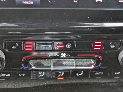 New 2025 Jeep Grand Cherokee L Altitude image 26