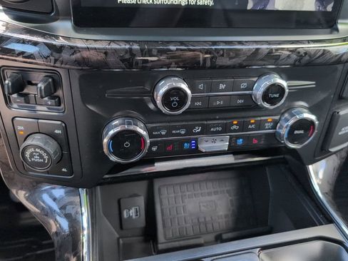 Used 2022 Ford F150 Lariat w/ Equipment Group 502A High image 20