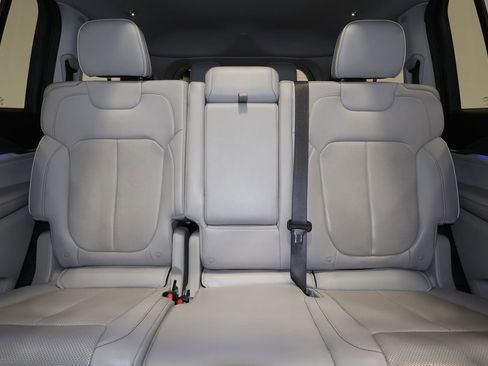 Used 2022 Jeep Grand Cherokee L Overland image 32