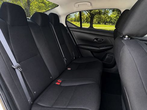 Used 2024 Nissan Sentra S FWD image 30