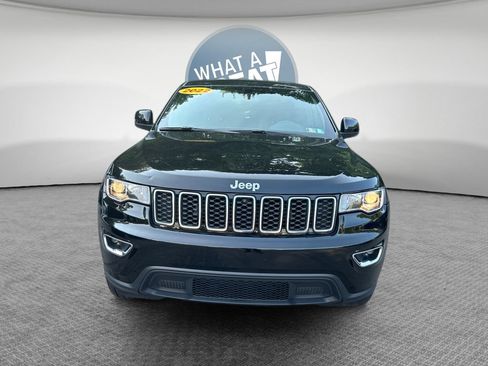 Certified 2022 Jeep Grand Cherokee Laredo X AWD/4WD image 9