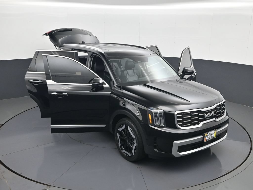 Used 2023 Kia Telluride S w/ S Sunroof Package FWD image 31