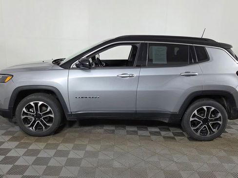Used 2022 Jeep Compass Limited AWD/4WD image 5