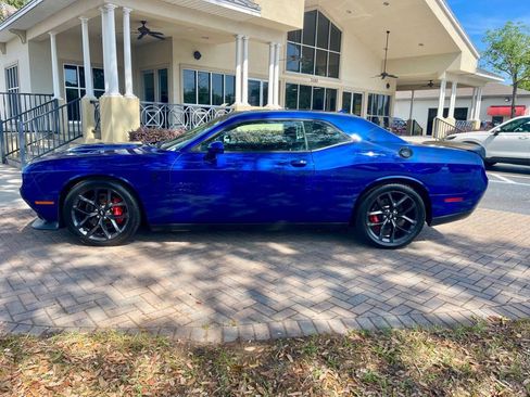 Used 2019 Dodge Challenger R/T Scat Pack w/ Driver Convenience Group RWD image 2