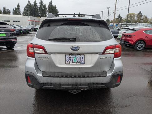 Used 2019 Subaru Outback 2.5i Premium w/ Popular Package #2 AWD/4WD image 5