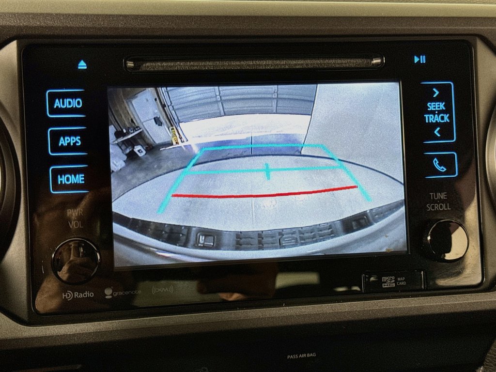 Used 2019 Toyota Tacoma TRD Sport AWD/4WD image 37