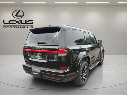 Certified 2025 Lexus GX 550 w/ Accessory Package (2T) AWD/4WD image 5