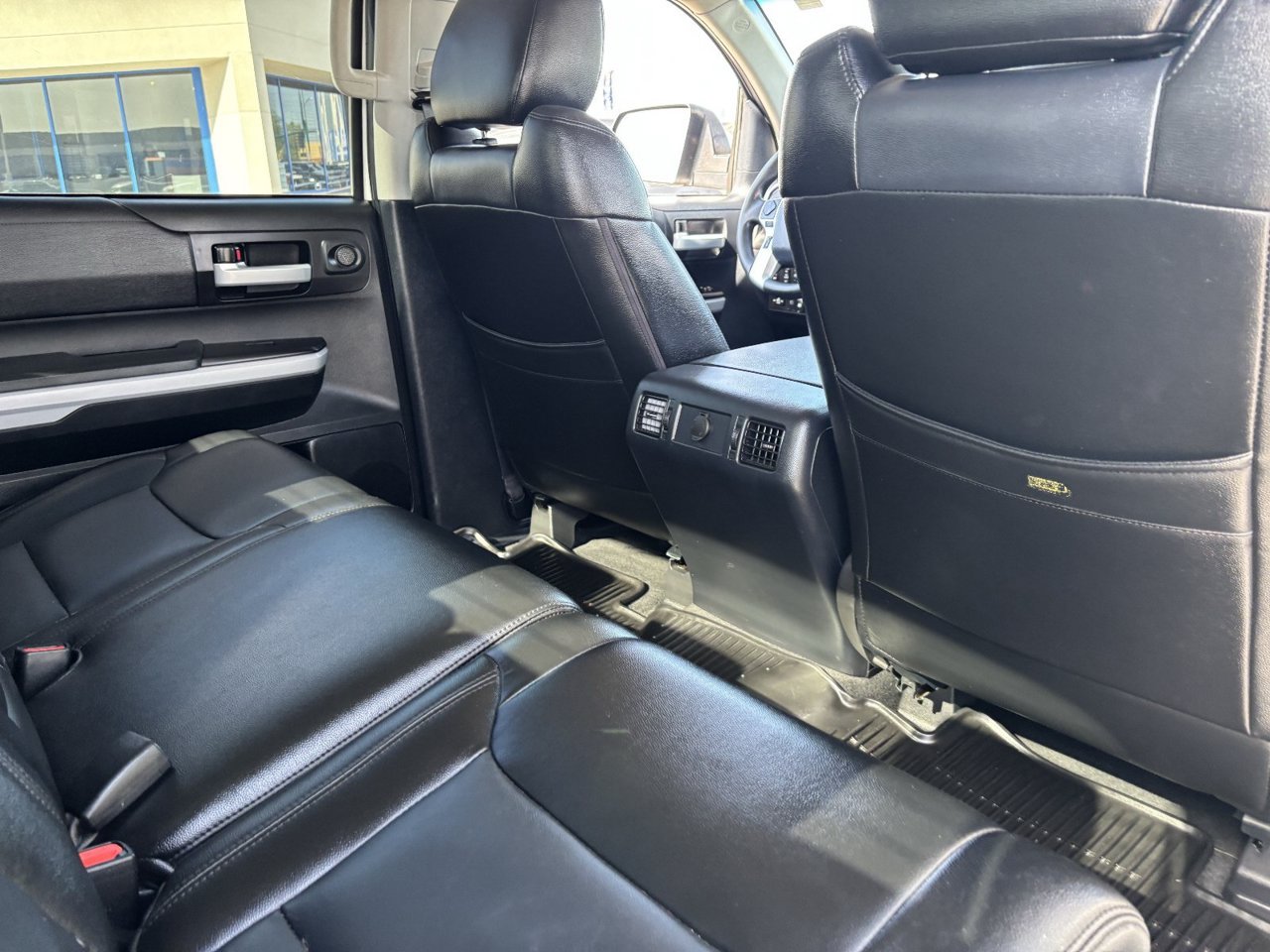Used 2019 Toyota Tundra SR5 w/ SR5 Upgrade Package AWD/4WD image 11