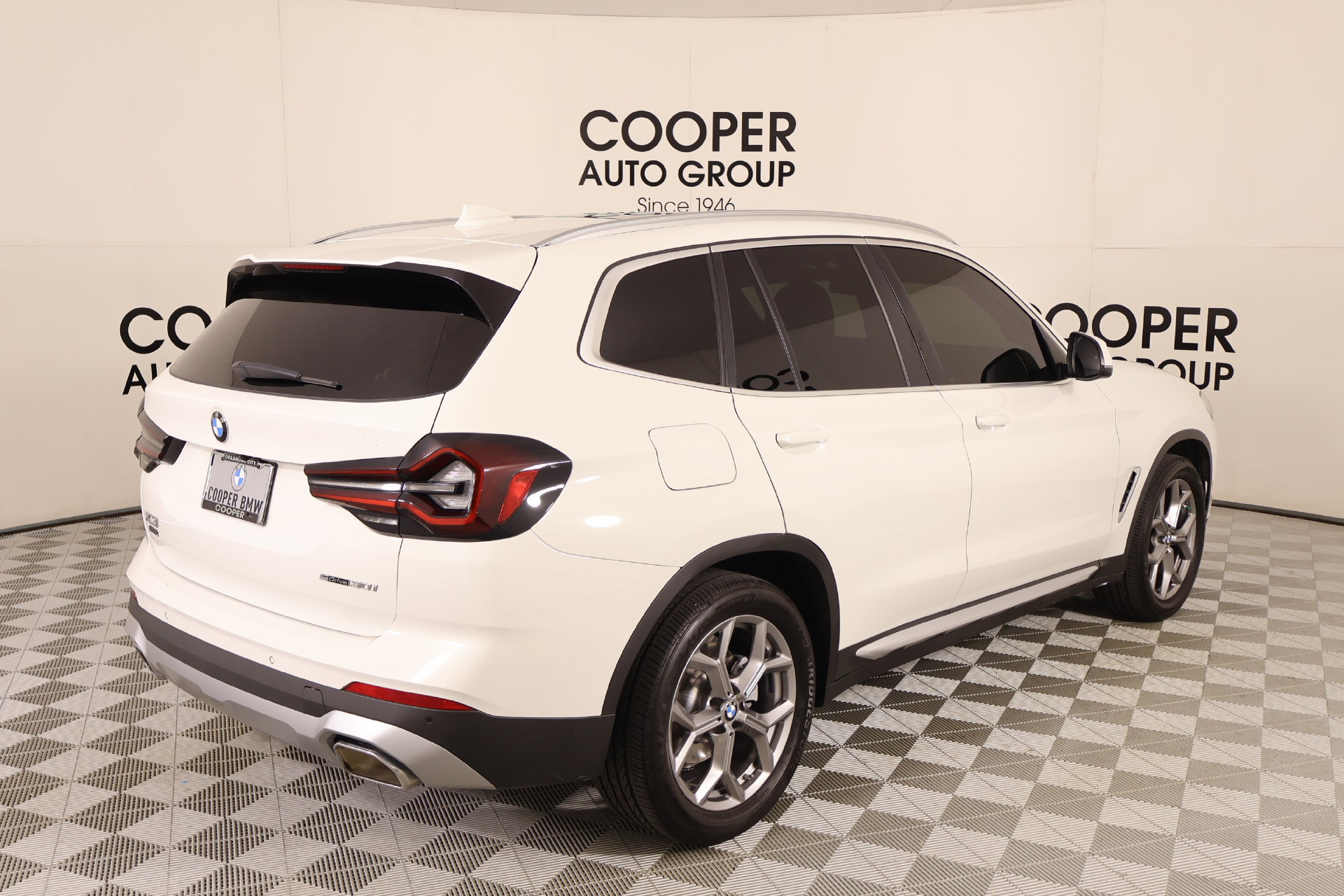 Certified 2024 BMW X3 sDrive30i w/ Premium Package RWD image 22
