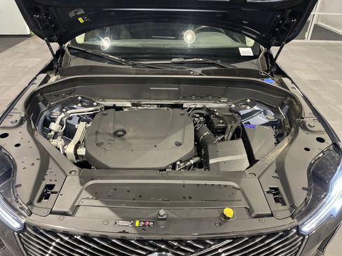 Used 2025 Volvo XC90 B6 Plus image 41