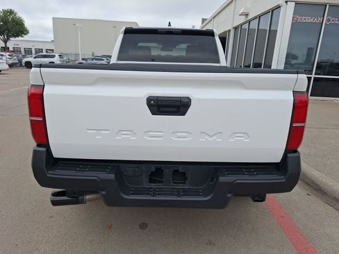 Used 2024 Toyota Tacoma SR image 5
