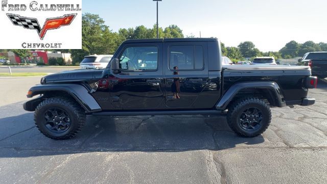Used 2023 Jeep Gladiator Sport AWD/4WD image 5