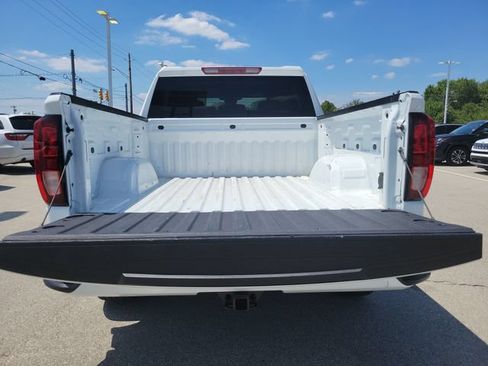 Used 2026 GMC Sierra 1500 Elevation AWD/4WD image 8