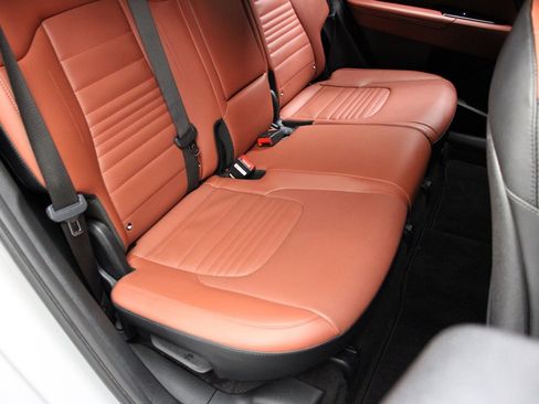 Used 2023 Kia Sportage SX image 29