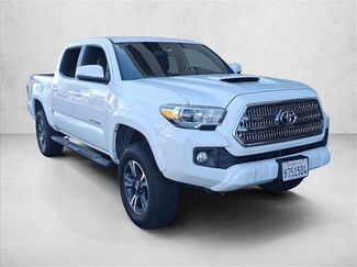 Used 2017 Toyota Tacoma TRD Sport w/ Tow Package video 3