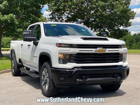 New 2026 Chevrolet Silverado 2500 Custom w/ Custom Value Package AWD/4WD image 9