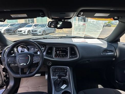 Used 2022 Dodge Challenger R/T Scat Pack RWD image 20