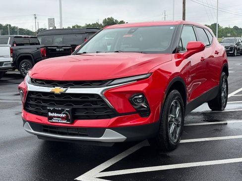 Used 2023 Chevrolet Blazer LT w/ Driver Confidence Package FWD image 11