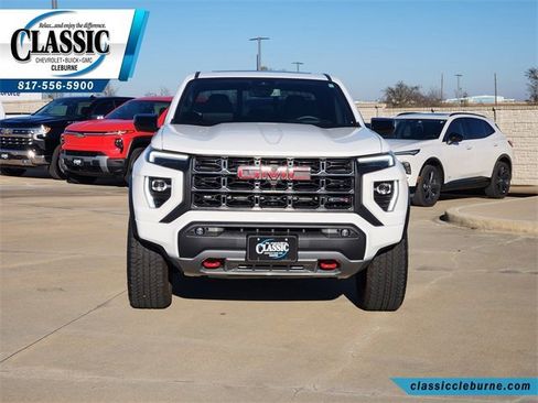 Used 2025 GMC Canyon AT4 w/ Nightfall Edition image 4