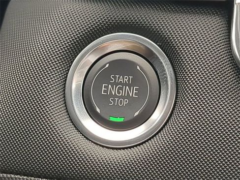 Certified 2025 Chevrolet Colorado Z71 w/ Z71 Convenience Package 2 image 28