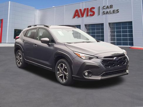 Used 2025 Subaru Crosstrek 2.5i Premium AWD/4WD image 3