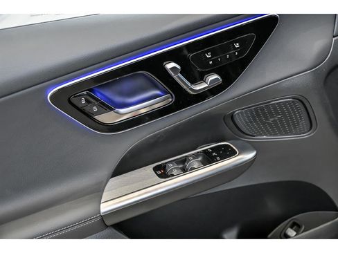 New 2026 Mercedes-Benz GLC 300 4MATIC image 7