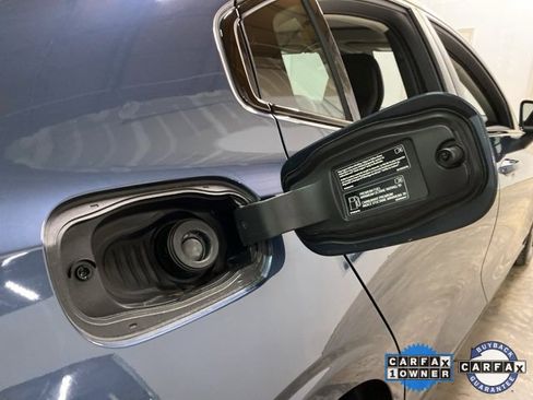 Used 2025 Volvo S60 B5 Core image 94