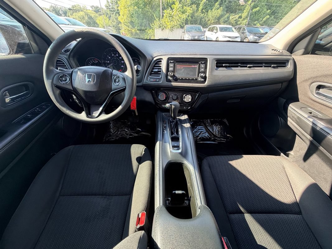 Used 2018 Honda HR-V LX image 19