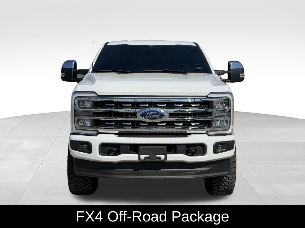 Used 2025 Ford F250 Lariat w/ Chrome Package AWD/4WD image 3