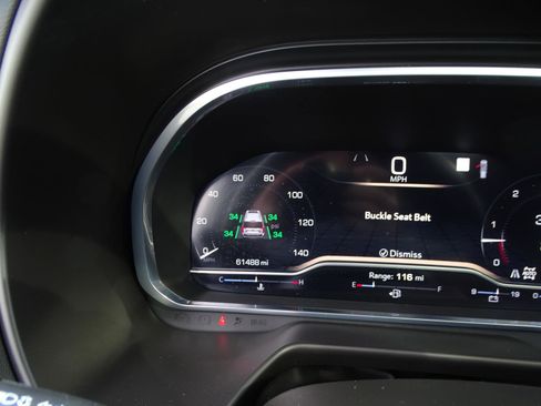 Used 2023 GMC Yukon XL SLT image 25