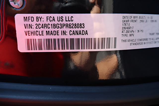 Used 2023 Chrysler Pacifica Touring-L FWD image 45