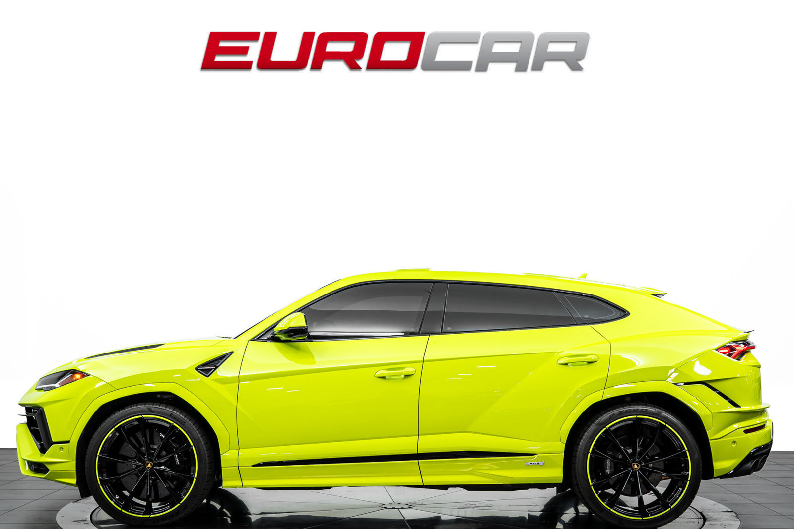 Used 2023 Lamborghini Urus S AWD/4WD image 2