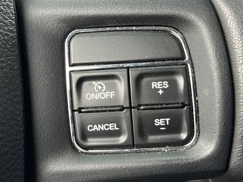 Used 2018 RAM 2500 Big Horn w/ Sport Appearance Group image 26