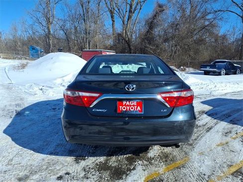Used 2015 Toyota Camry LE image 6