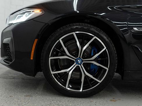 Used 2023 BMW 530e xDrive w/ Executive Package image 41