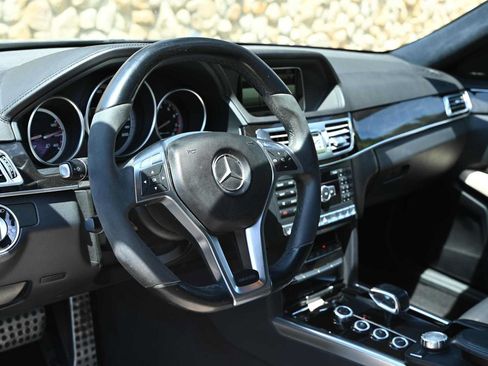 Used 2014 Mercedes-Benz E 63 AMG S-Model image 12