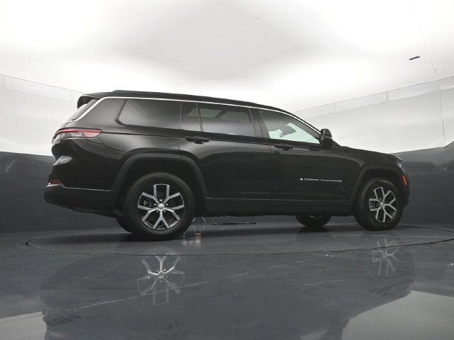 Used 2025 Jeep Grand Cherokee L Limited w/ Trailer Tow Package AWD/4WD image 24