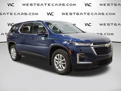 Used 2023 Chevrolet Traverse LS