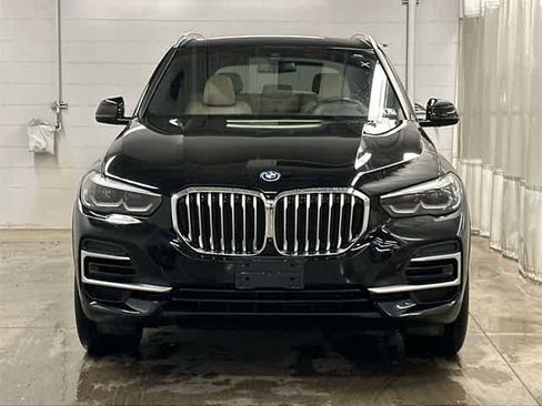 Used 2022 BMW X5 xDrive45e w/ Parking Assistance Package image 30