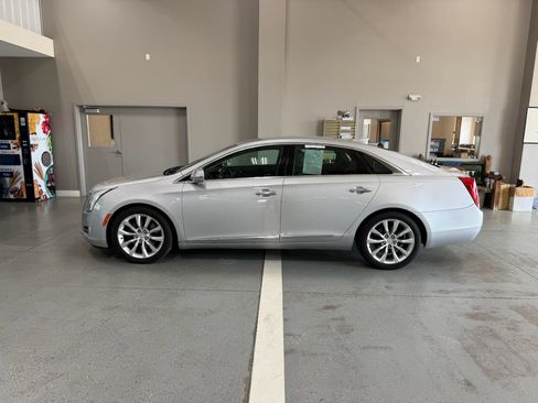 Used 2017 Cadillac XTS Premium Luxury w/ Driver Assist Package AWD/4WD image 1